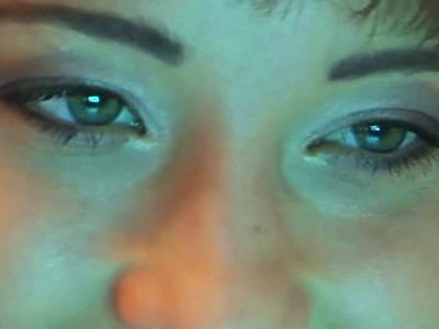 porno tatuś zabiera się za młodą laseczkę