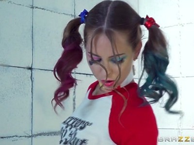 cycata uczennica ujeżdża swego pana