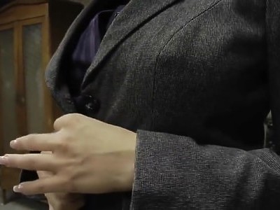 młoda i cycata nastolatka zabawia się z bratem