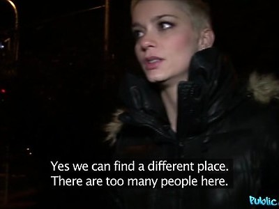 jego laska amatorka przykleiła dildo do laustra