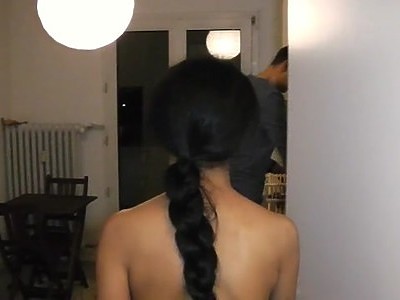 chłopak przyszedł do swojej osiemnastoletniej dziewczyny