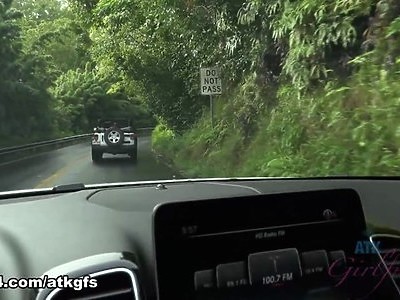 nastolatka z fajną dupcią lubi seksik