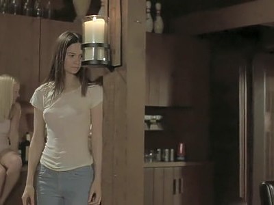 ruda nastolatka robi loda