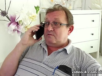 blond nastolatka publicznie