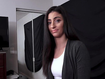 seksik z mokrą siostrą pod prysznicem