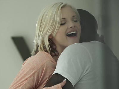 amatorka wkłada sobie w cipkę