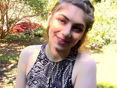 super amatorka w taksówce na tylnym siedzeniu