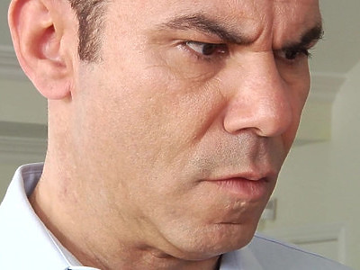 młoda uczennica z nauczycielem