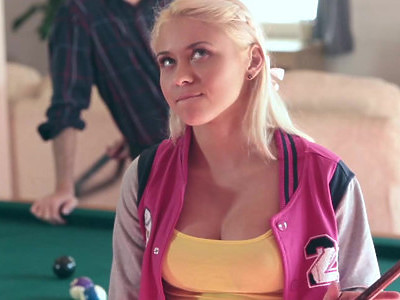 dzika origa z gorącymi nastolatkami