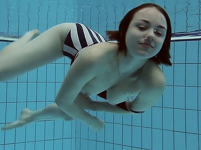 szczupła nastolatka ujeżdża dużego fiuta rocco siffriedi