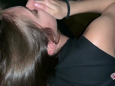 ruchanie cycatej nastolatki