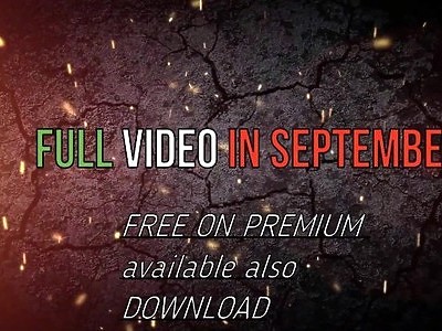 seksowna nastolatka lubi seks na stojaka