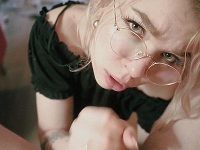 śliczne stópki młodej niuni