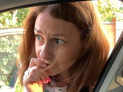 młoda ujeżdża dziadka