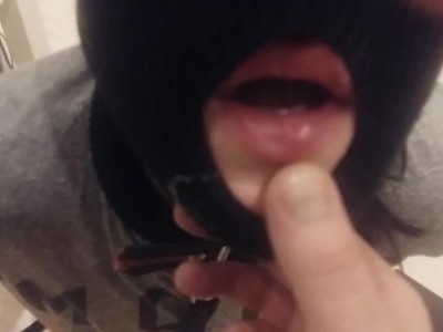 naturalne siostrzyczki fajnie się bawią przed kamerką