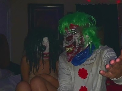 niesamowicie niewyżyta nastolatka solo