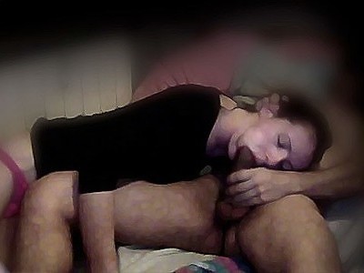 ładna i cycata nastolatka trzepie pałę