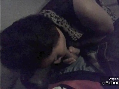 słodka nastolatka pragnie spermy