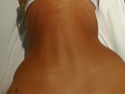 nastolatka ma mega wielkie brazylisjkie dupsko