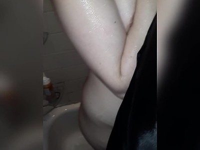 puszysta dziewica rżnięta w każdą dziurę