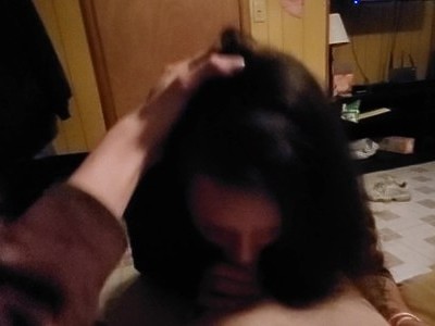 analna jazda młodej zdziry z zakolczykowaną cipą