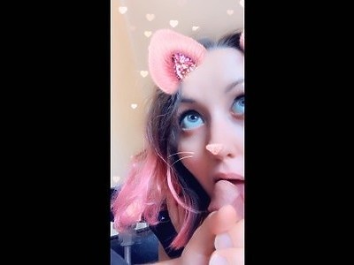 dwie młode cipki smakują swoich ciał