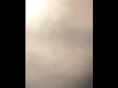 zgrabna i seksowna nastolatka dogadza swej muszelce