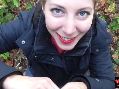 śliczna super dziewica lubi delikatne rżnięcie