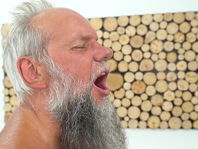 nastolatka rucha się z chłopakiem