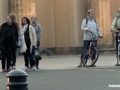 młoda pierwszy raz brana w dupkę