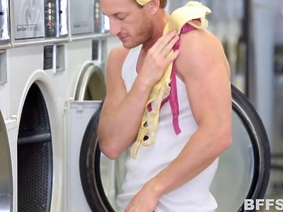 cycata wytatuowana amatorka hd