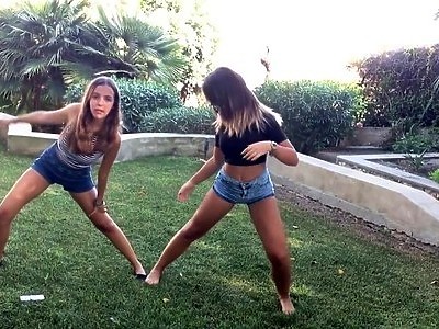 rucha młodą księżniczkę