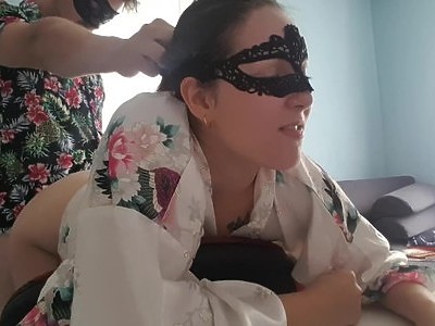 szalona nastolatka na kutasie