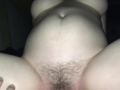 samotna palcóweczka młodej laseczki