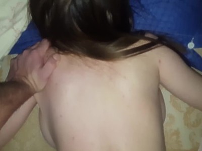 nastolatka rucha się do wytrysku