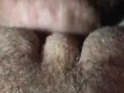 śliczna dziewica bierze czarnego bolca w dupę