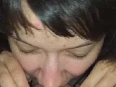 tatuś napala się na swoją córkę w ładnej bieliźnie