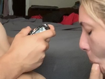 młoda para nie wiedziała że dostanie się to do interentu