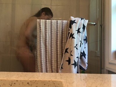 seksik z kuszącą laską w boxtracku