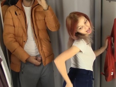 uczennica zadowala się wielkim bydlakiem