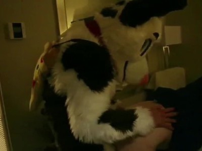 osiemnastka wibruje łechtaczkę