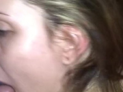 niemiecka blondi nastolatka wyruchana na sofie