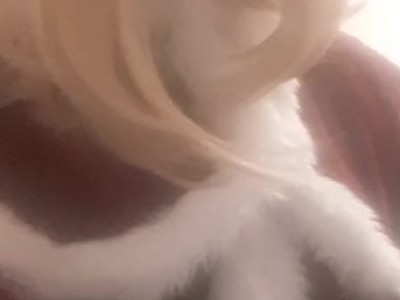 rucha płaską i cycatą laskę w trójkącie