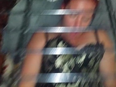 pierwszy anal z młodą nastolatka w sypialni