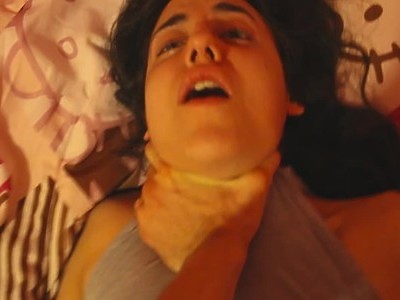 fajna nastolatka z tatuażem brana na pieska