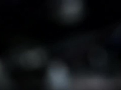 chuda dziewica pokazuje wnętrze szparki