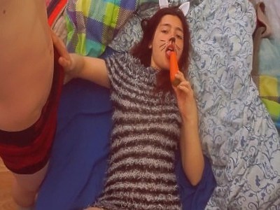 nastolatka porządnie się zabawia