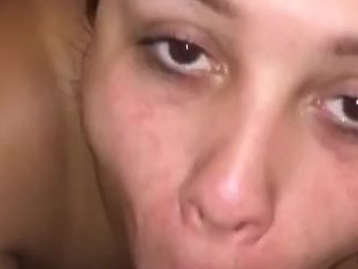 młoda grubaska z wibratorem w szparce