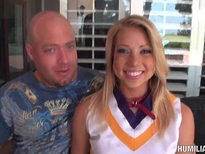 romantyczna nastolatka lubi czasem ujechać swojego faceta