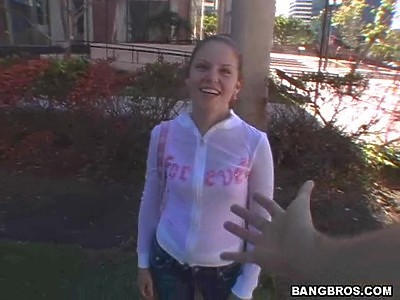 nastolatka w seksi ciuszkach jest dobrze posuwana